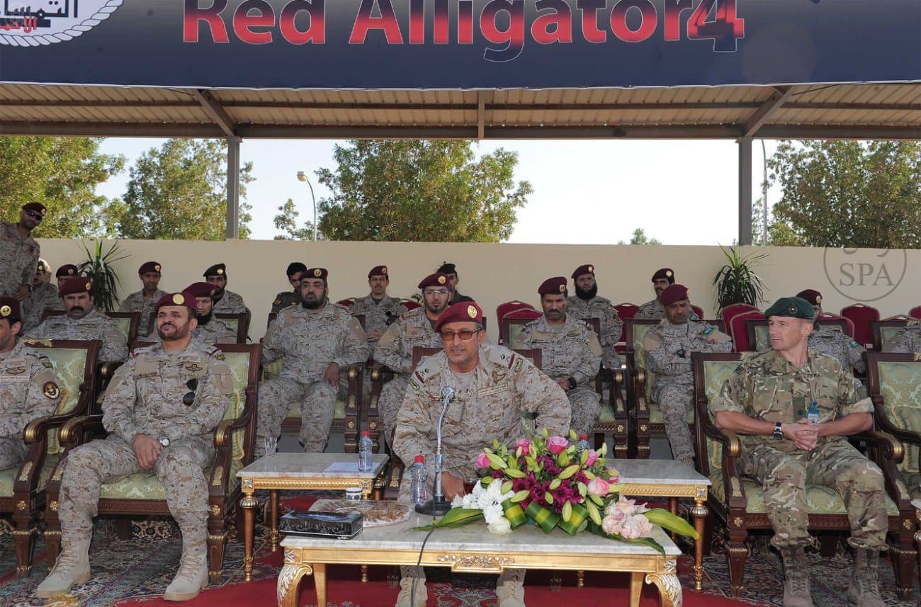 قصة مصورة: التمساح الأحمر يجمع القوات السعودية والبريطانية في تبوك