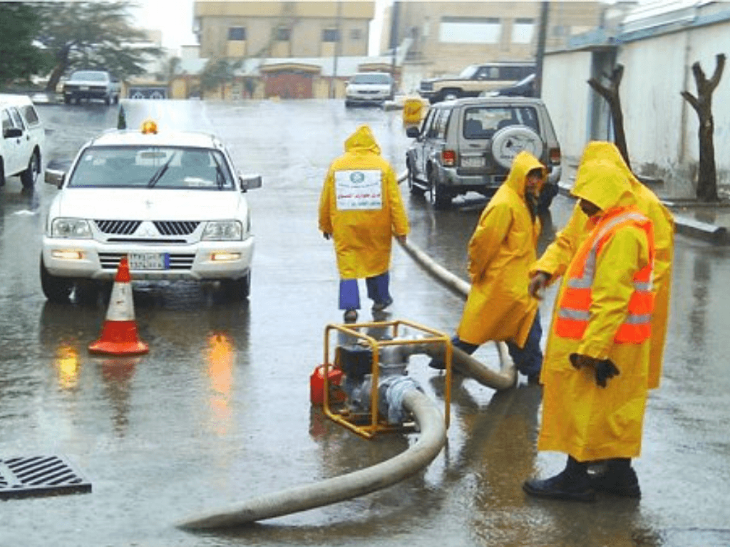 سحب أكثر من 116 الف متر مكعب من مياه الأمطار في شوارع العاصمة