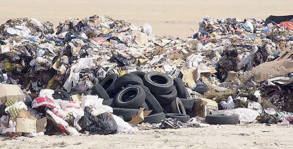 لقاء علمي يطالب بتشريعات للتعامل مع النفايات المنزلية والإلكترونية