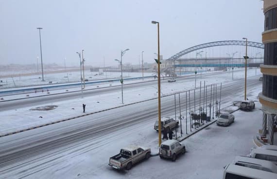 أمن الطرق يغلق طريق الشمال الدولي لتراكم "الثلوج"