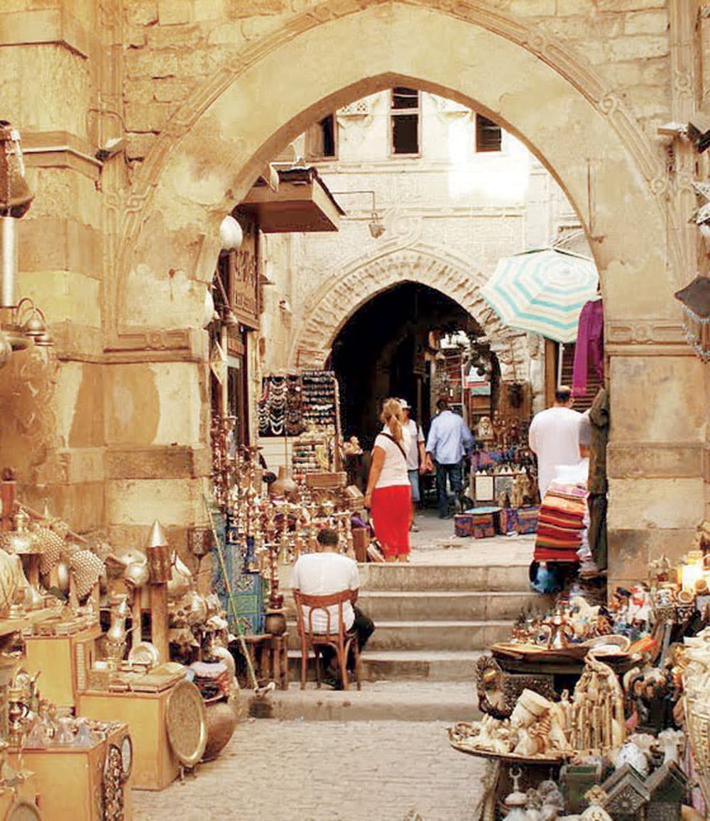 تنسيق مع البنك الإسلامي لتطوير السياحة
في الدول العربية