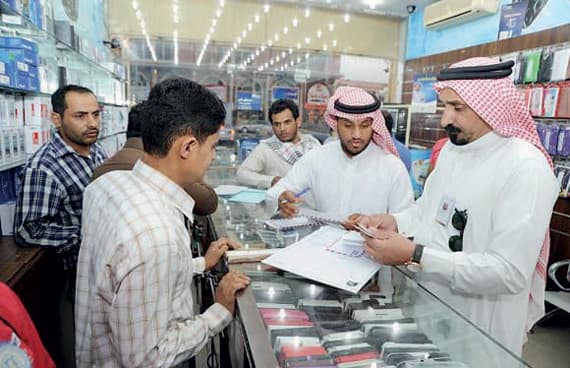 ضبط 129 مخالفا في «الشرقية» وإنذار 20 منشأة وتقديم النصح لـ 12 أخرى