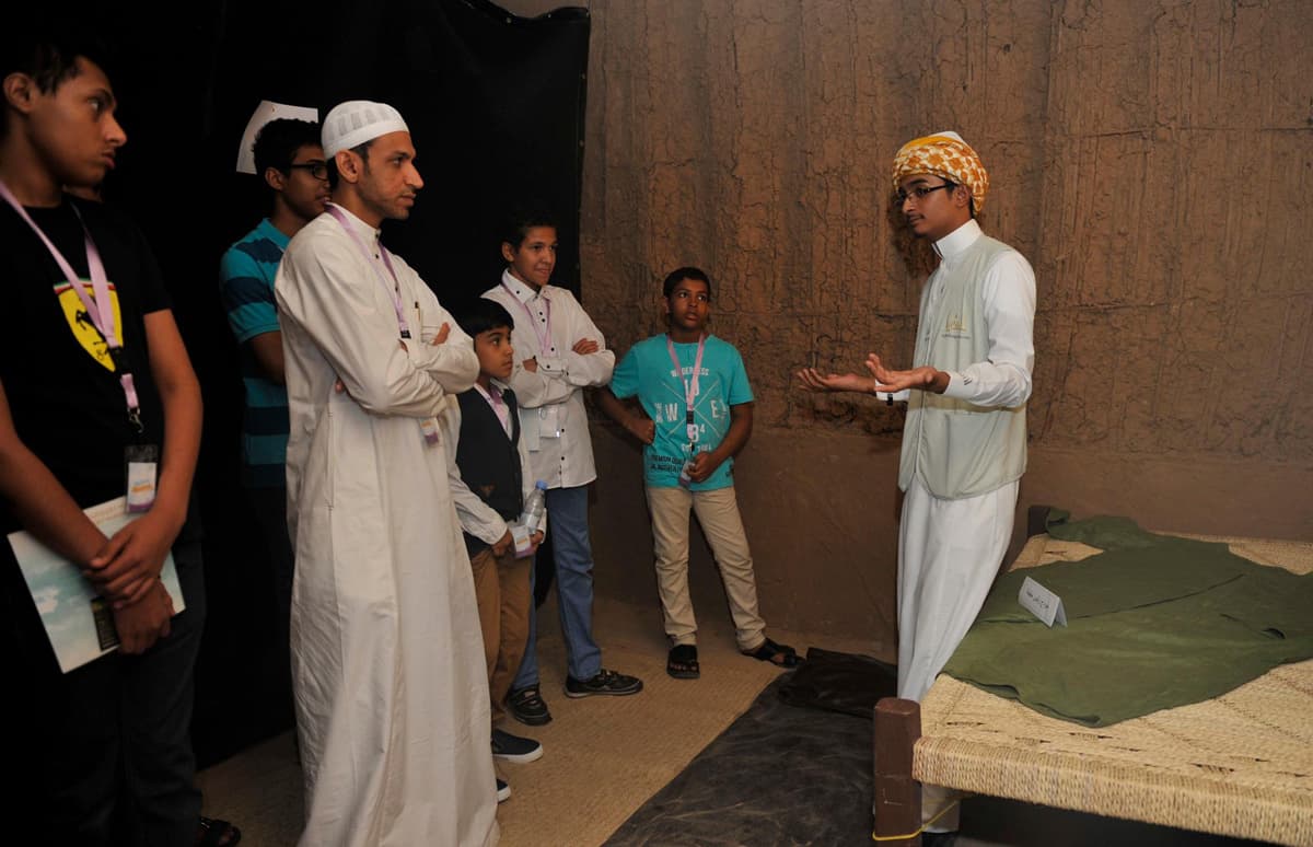 معرض "رحلة النور" يحاكي حياة رسول الله من مولده إلى وفاته