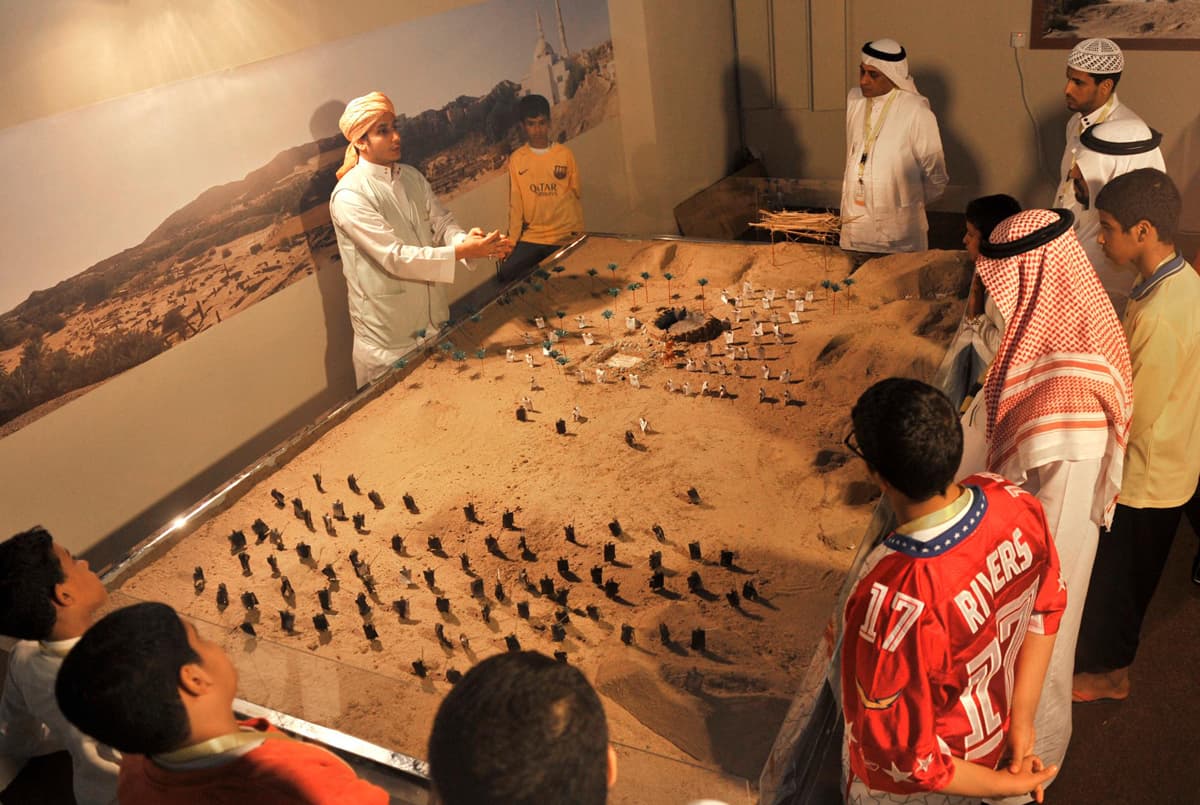 معرض "رحلة النور" يحاكي حياة رسول الله من مولده إلى وفاته