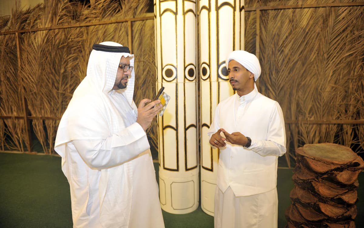 معرض "رحلة النور" يحاكي حياة رسول الله من مولده إلى وفاته