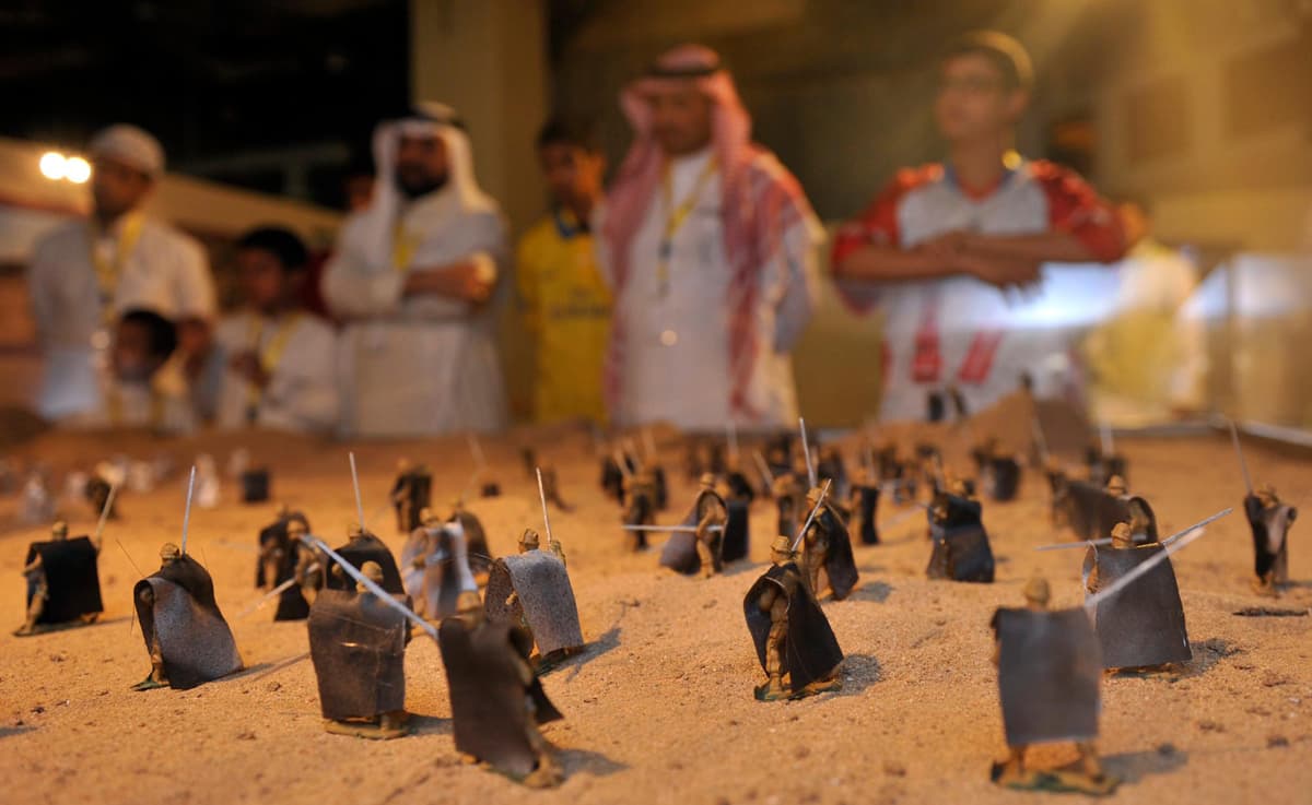 معرض "رحلة النور" يحاكي حياة رسول الله من مولده إلى وفاته