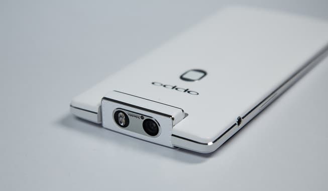 شركة أوبو" الصينية تتوصل لتقنية تشحن الهواتف الذكية خلال 5 دقائق فقط