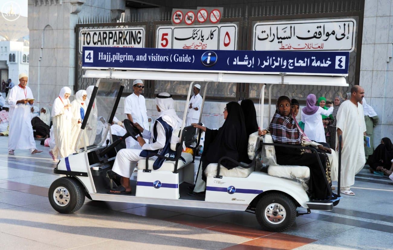 قصة مصورة: الجهات الحكومية في المدينة المنورة تكثف نشاطها لتقديم الخدمات لزوار المسجد النبوي