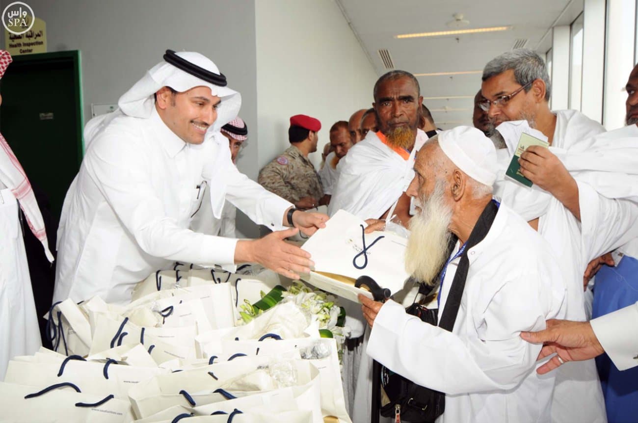 "السعودية" تعتمد خطة موسم الحج.. و "الجاسر" يستقبل أول رحلة