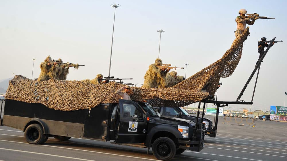 ولي العهد يرعى الحفل السنوي للقوات الأمنية المشاركة في الحج