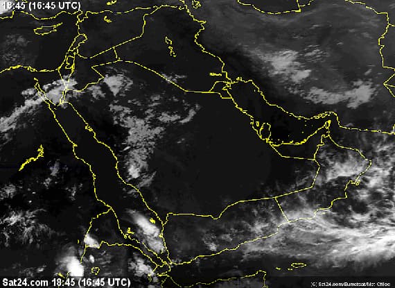 تكونات للسحب الرعدية الممطرة مصحوبة برياح نشطة مثيرة للأتربة