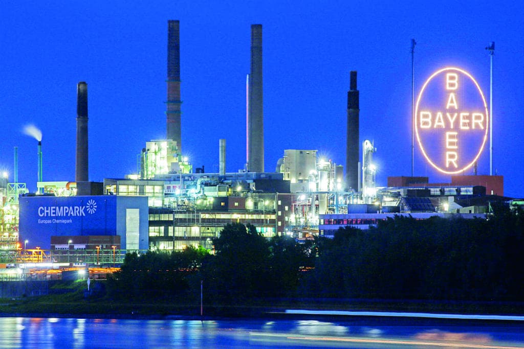 مستثمرو «باير» يعضون بنان الندم على «مونسانتو»