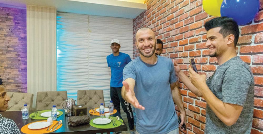 جهاد يطالب بـالعقد كاملا .. التعاون: لا