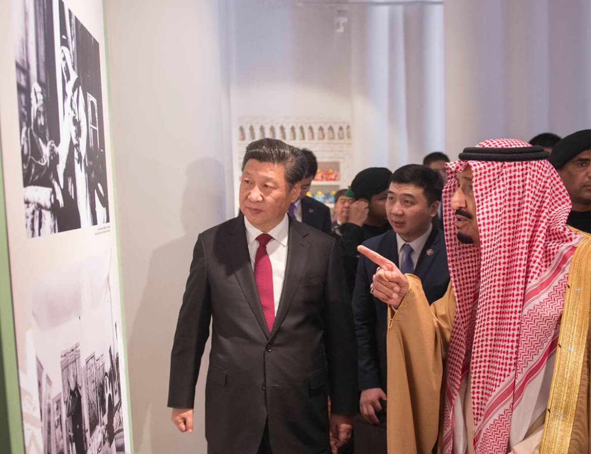 الملك يستقبل الرئيس الصيني في قصر المربع التاريخي