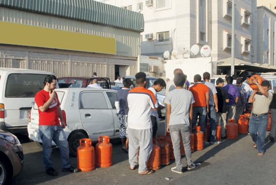 مشروع حكومي لنقل الغاز للمنازل والمنشآت التجارية قبل نهاية العام