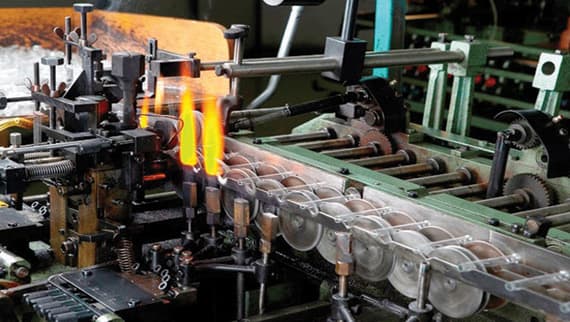 ارتفاع عدد المصانع من 151 مصنعا عام 2011 ليصل إلى 203 مصانع عام 2015.