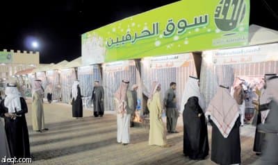 آلاف الزوار يتوافدون على فعاليات مهرجان زيتون الجوف