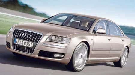 Audi A8 تواصل للنجاح.. وبلمسات أنيقة