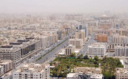 الأردنيون في الرياض.. يجمعهم المنسف والروابط العائلية ويفرقهم الكمبيوتر