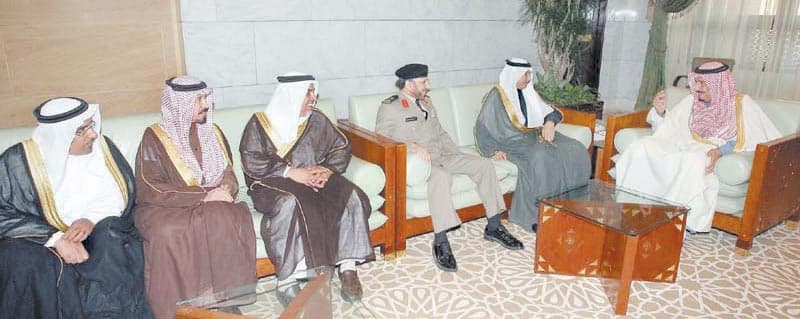 الأمير سلمان يناقش قضايا التنافسية وتحديات الاقتصاد العالمي