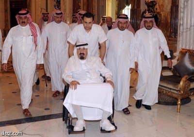 خادم الحرمين الشريفين يجري عملية جراحية في الظهر تتكلل بالنجاح