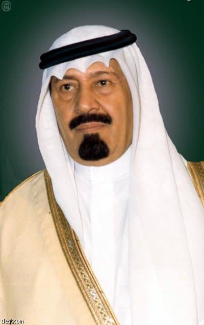 خادم الحرمين الشريفين يجري عملية جراحية في الظهر تتكلل بالنجاح