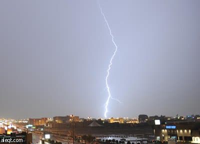 الرياض.. أجواء أوروبية ويوم آخر تحت المطر