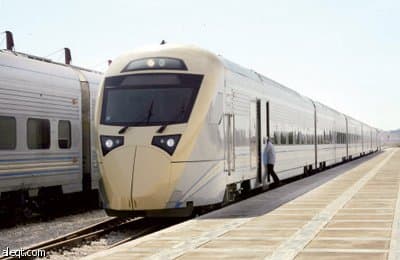 السكة الحديدية : إيقاف القطار السريع حتى إشعار آخر