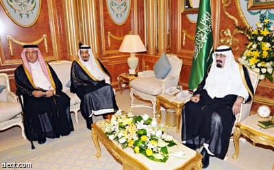 خادم الحرمين لسفراء المملكة: أوصيكم بالشعب السعودي.. وسنعلم من يفتح أبوابه ومن يغلقها