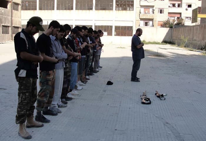 الجيش السوري الحر ينقل قيادته الى الداخل السوري.. ومعارك عنيفة في حلب