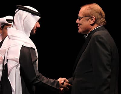قصة مصورة : نجوم السينما العالمية والعربية يطلقون مهرجان "دبي السينمائي"
