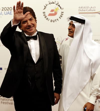 قصة مصورة : نجوم السينما العالمية والعربية يطلقون مهرجان "دبي السينمائي"
