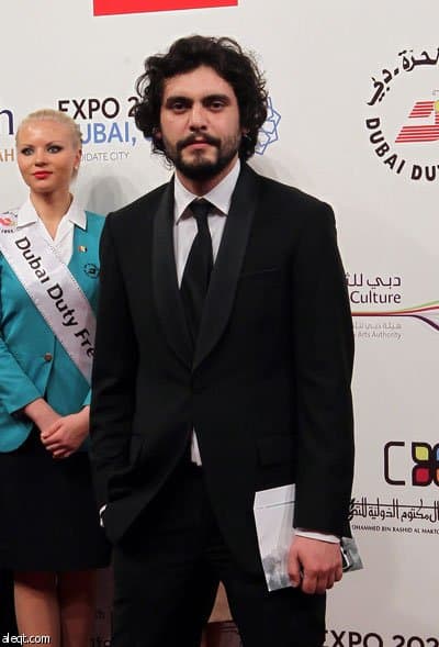 قصة مصورة : نجوم السينما العالمية والعربية يطلقون مهرجان "دبي السينمائي"