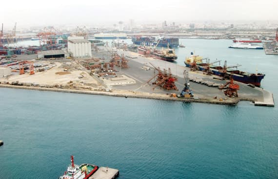 خطوط ملاحية عالمية تترك ميناء جدة وتتحول إلى رابغ