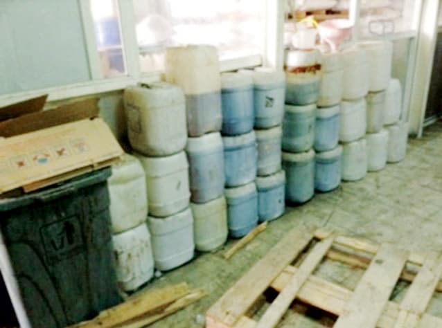 مصانع ومستودعات تخزن سلعا غذائية فاسدة في جنوب جدة