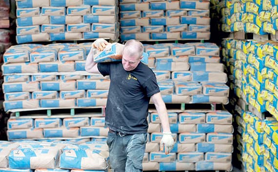 بريطانيا تستغل أزمة الدين الأمريكي لجذب رؤوس الأموال الخليجية