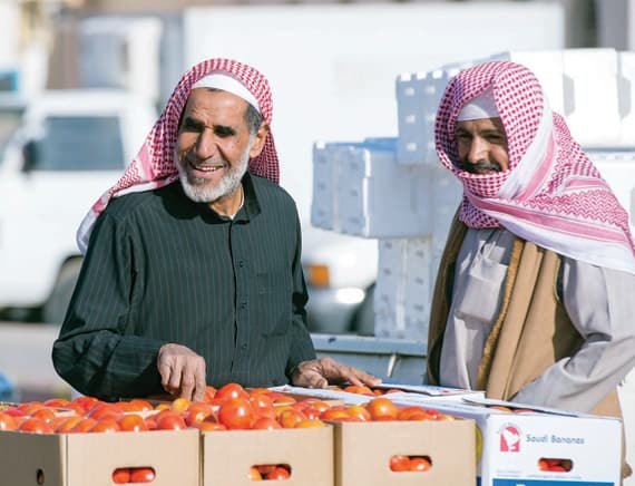 سوق مضطربة .. ترفع أسعار الخضراوات في القصيم وتخفضها في الشرقية