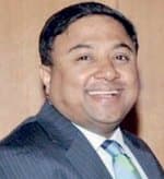 لن نعطل استقدام العمالة.. مراجعة العقود لحماية الحقوق