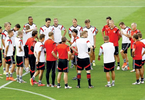 السفير الألماني: بعد 7 البرازيل .. بكينا وضحكنا