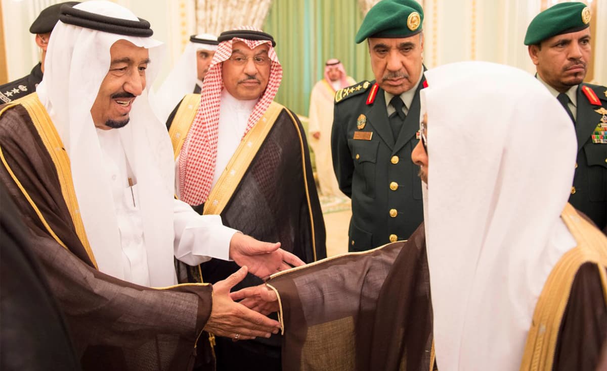 الملك : أبوابنا وأذاننا وهواتفنا مفتوحة.. من له رأي أو حاجة فالله يحييه