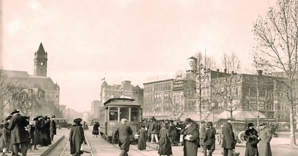 السعوديون الأوائل وعلاقتهم بأرض الأحلام «أمريكا» .. تغريبة ابن خليفة أشهر قصصها