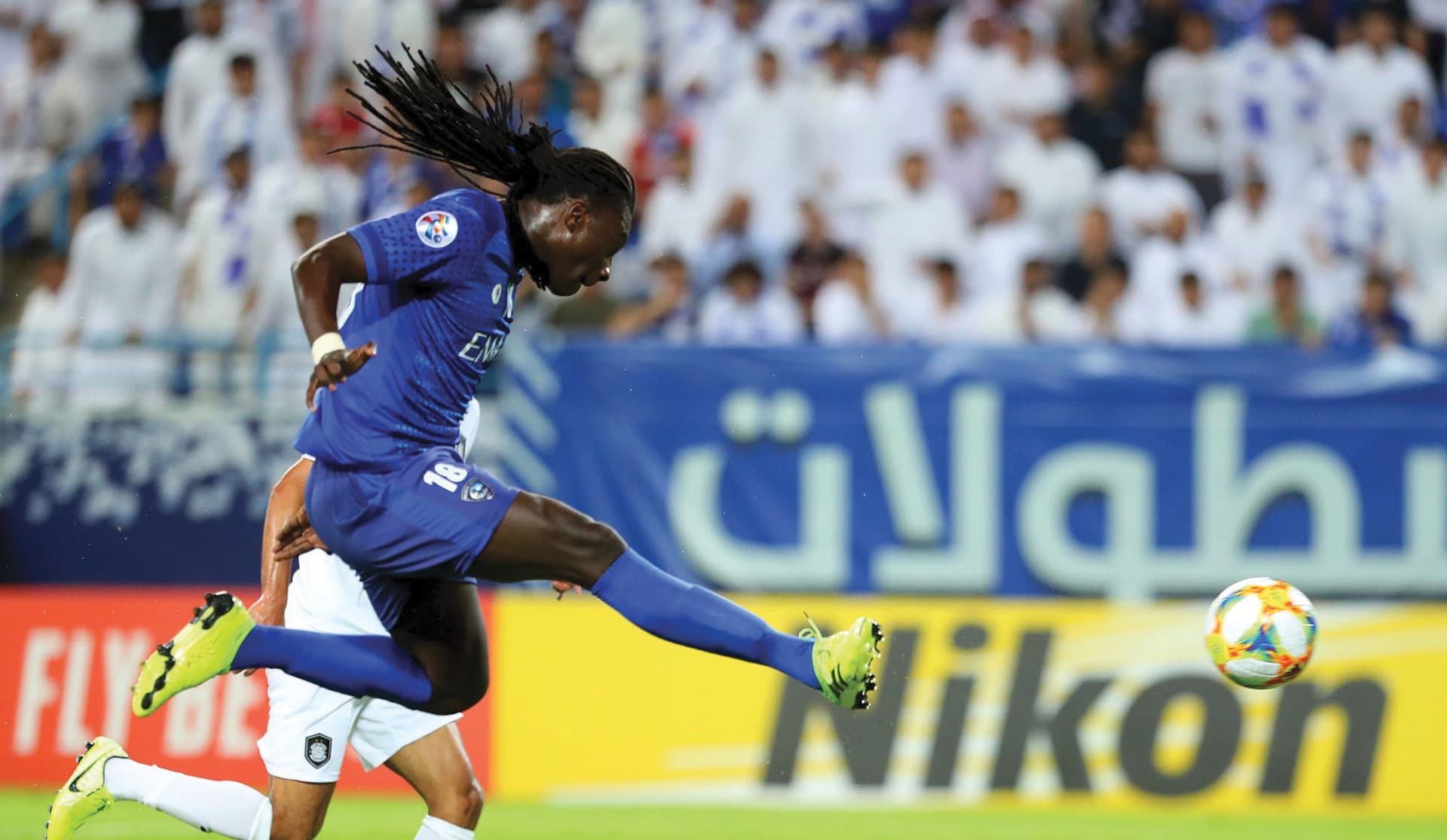 جوميز ينفرد بـ 10 أهداف