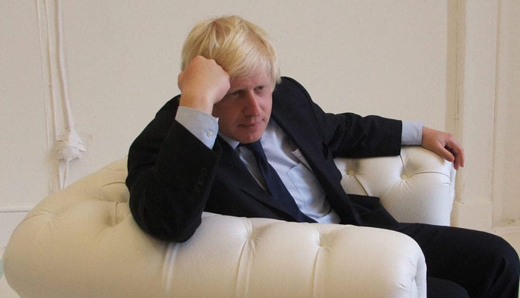 جونسون يحطم الجدار الاستنادي للهروب من مستنقع «بريكست»