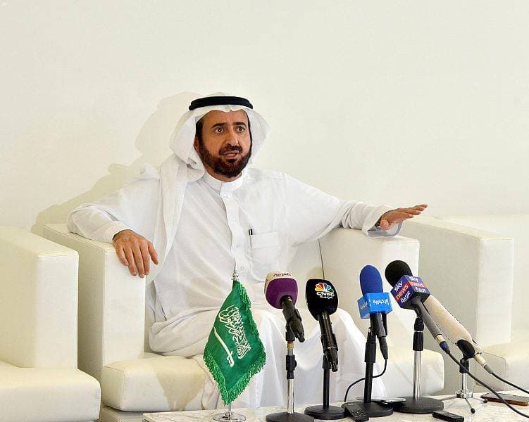 وزير الصحة يتحدث في المؤتمر الصحفي أمس. "واس"