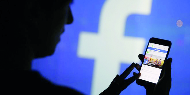 فيسبوك  تتفاوض مع كبار منتجي الموسيقى لمنافسة  يوتيوب    صحيفة الاقتصادية