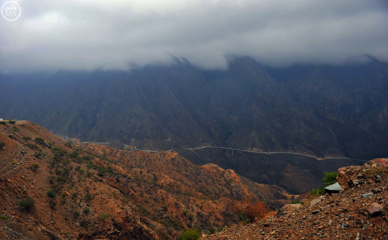قصة مصورة: دفء تهامة يستقطب أهالي الباحة