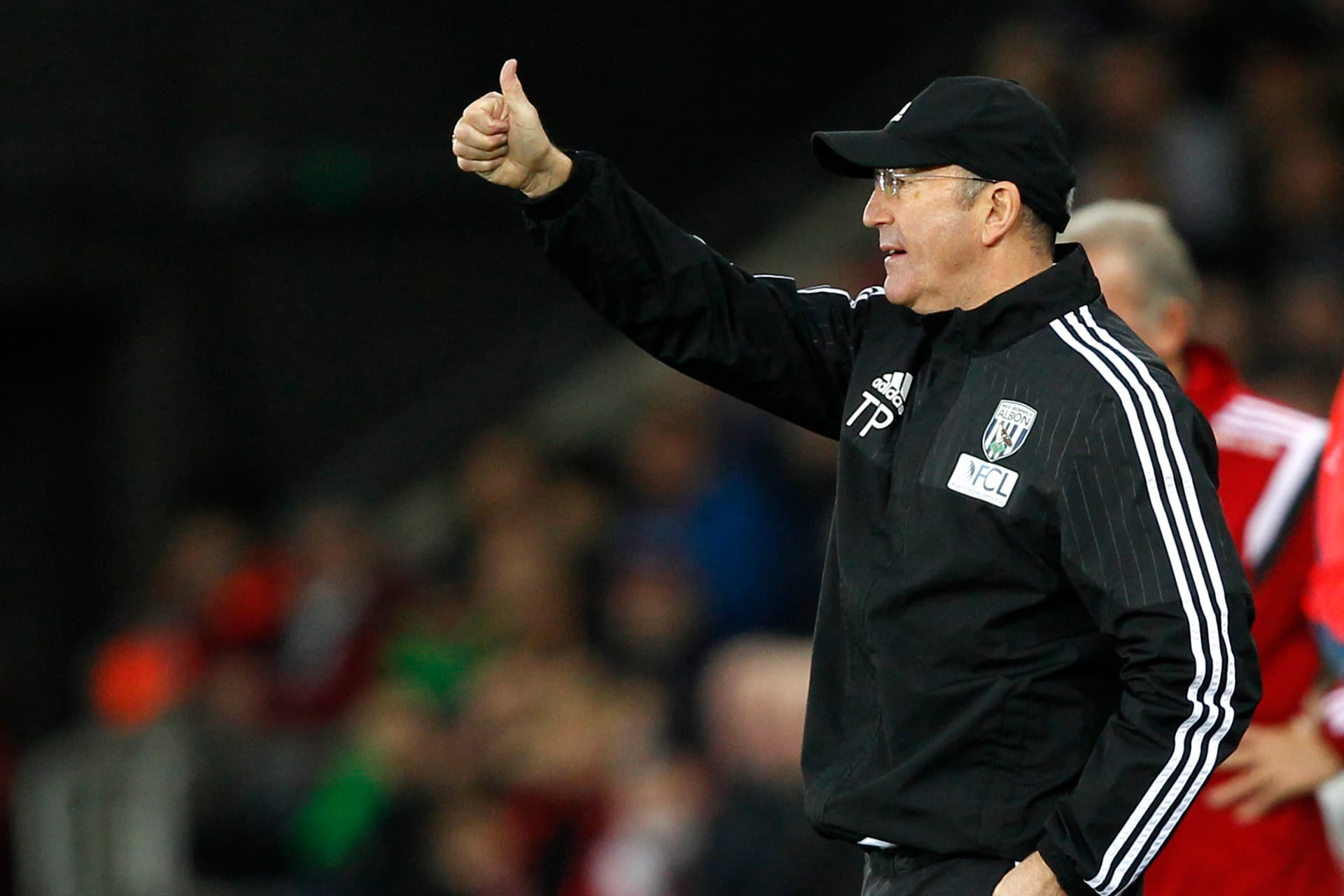 قصة مصورة: ليفربول يسقط ليستر .. ومصير فان غال في مهب الريح .. وبداية خجولة لهيدينك