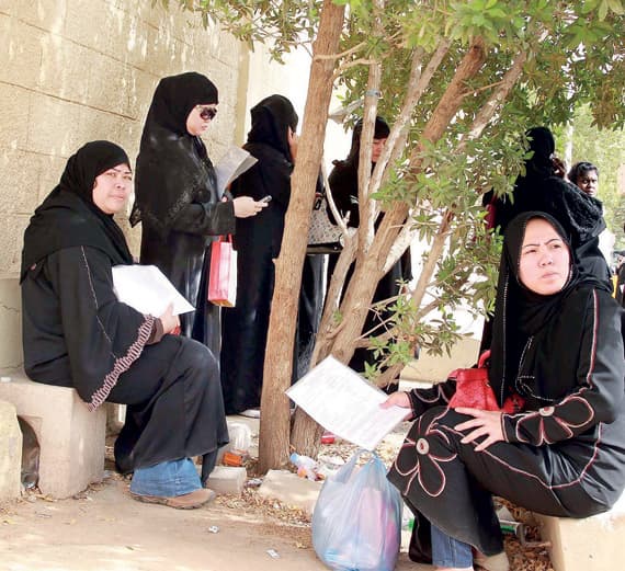 تكاليف استقدام العمالة المنزلية في السعودية الأعلى خليجيا بـ 120 %