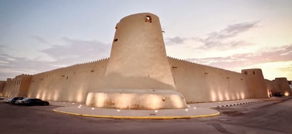 العمارة الحربية .. قلاع وحصون وأبراج