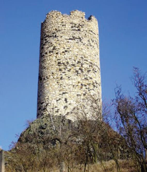 العمارة الحربية .. قلاع وحصون وأبراج